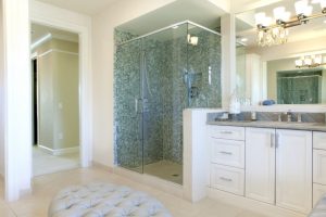 Choosing the right shower doors for a remodeled bathroom
